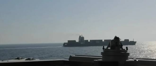 В США назвали оружие, которым было атаковано иранское судно Touska