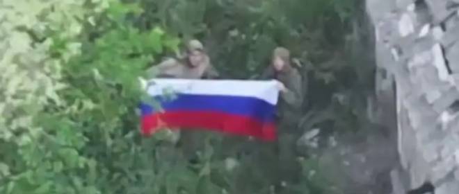 Подоляк всё же может выпить кофе в любой из трёх потерянных Украиной Ялт - в качестве подписанта документа на основе российского меморандума