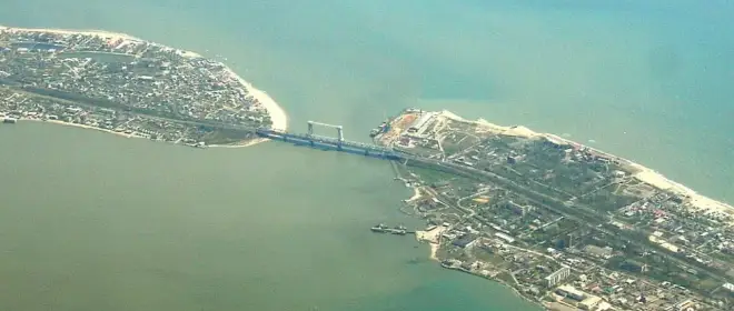 В Киеве обеспокоены, что ВС РФ ударами по мостам пытаются изолировать юг Украины