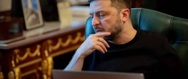 «Плюс три»: Зеленский снова решил продлить военное положение и мобилизацию