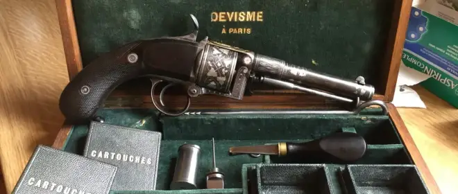 Bộ sưu tập súng lục ổ quay... của Pháp!