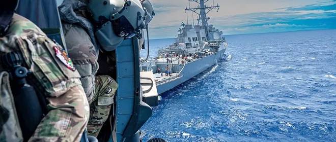 WSJ: спецназ США захватил следовавшее из КНР в Иран гражданское судно