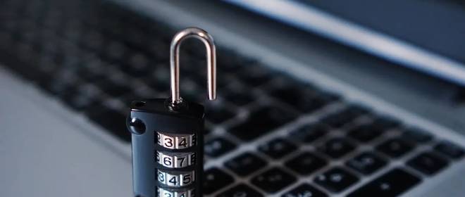 Хакеры из мести украли данные десятков миллионов граждан Франции