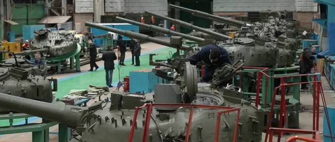 Первый вице-премьер назвал количество занятых в российском ОПК