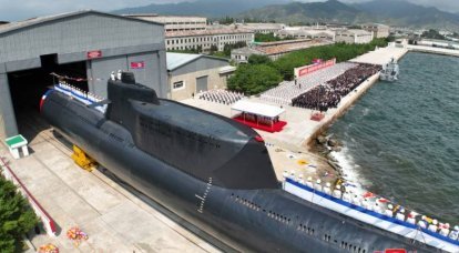 "Hero Kim Gun Ok" - le premier porte-missile sous-marin stratégique de la marine de la RPDC