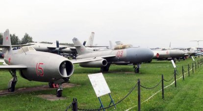 モニノ航空博物館。 3の一部 航空機OKBヤコブレフ
