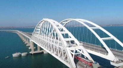 “Nu moeten we de Krimbrug vernietigen”: Soros uitte nieuwe wensen na de vernietiging van de Kakhovka-dam