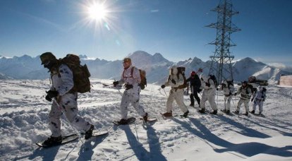 Самарский спецназ победил в соревнованиях по ски-альпинизму "Саянский марш-2018"