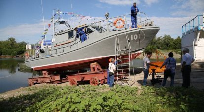 В Казахстане спущен на воду новый катер для спецназа ВМС