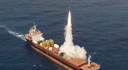 Israel probó el misil táctico LORA desplegándose en un barco civil