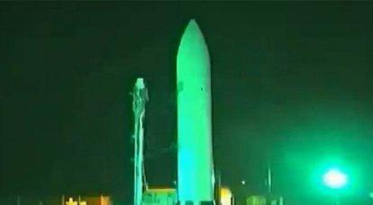 在美国展示了带有超音速装置的导弹测试视频