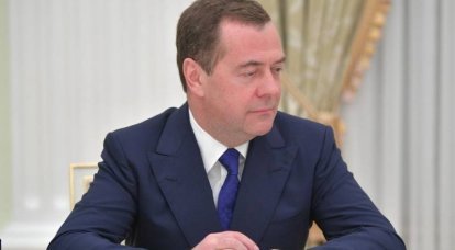 «Скоро у киевского режима вообще не останется моря»: Медведев пошутил над идеей предоставить Украине подлодки