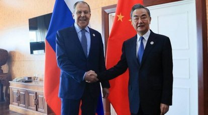 中国外长：北京反对将俄罗斯排除在G20等国际组织之外