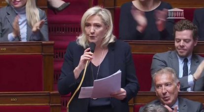 Французская оппозиционная партия выдвинула вотум недоверия правительству страны
