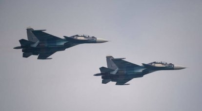 Letecká část generální zkoušky přehlídky na počest Dne námořnictva v Petrohradě