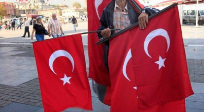 Cavusoglu: Ankara regrette que cela se soit passé et souhaite rétablir les relations avec la Russie