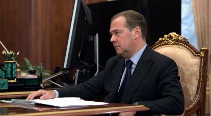 Medvedev: Ocidente não pode dar à Ucrânia nenhuma garantia de segurança