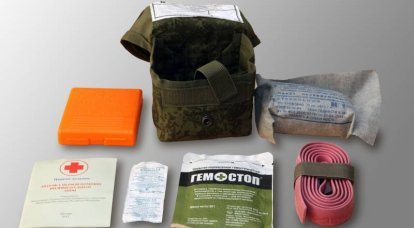 Kotak PXNUMXK untuk personel militer: intimidasi terus berlanjut