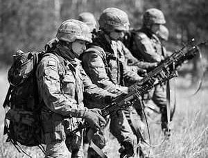 La Polonia aumenta l'esercito per paura, inclusa l'Ucraina