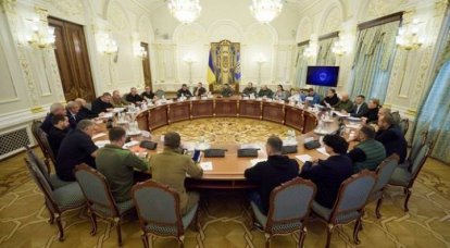 Kijevben a kahovkai tározó gátjának aláaknázásával összefüggésben kiigazították a zaporizzsja atomerőmű elfoglalási terveit.