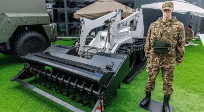 Robotization complex "Prometheus": military robots at any base