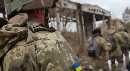 Украинским мобилизованным вместо автоматов выдали ветки деревьев на время обучения