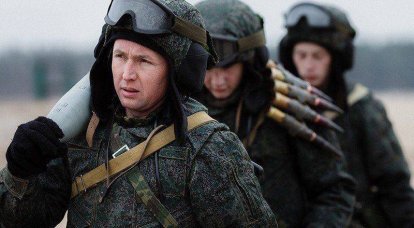 Минобороны: сегодня в ВС РФ половина военнослужащих – контрактники