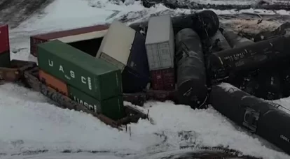 Otro accidente de tren ocurrió en Estados Unidos: descarriló un tren que transportaba materiales peligrosos