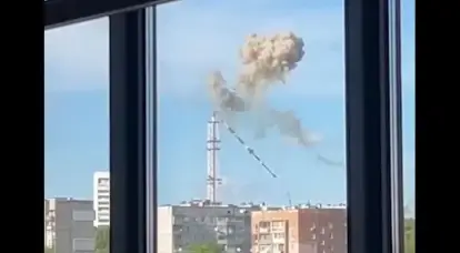 ハリコフ攻撃後のテレビ塔倒壊の映像がインターネット上に公開