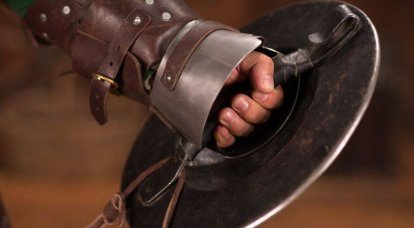 圆盾：中世纪的拳头盾