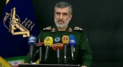 فرمانده نیروی هوافضای سپاه از نمایش موشک بالستیک مافوق صوت ساخت ایران خبر داد.