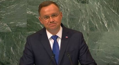 O presidente polonês Duda, falando na Assembleia Geral da ONU, exigiu que a Rússia pague indenizações à Ucrânia