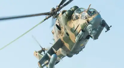 La telecamera di un drone FPV russo ha catturato gli elicotteri Mi-24 delle forze armate ucraine che operavano da una posizione con il muso in su