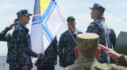 Den brittiske försvarsministern meddelade överföringen till Ukraina av militära båtar för raidoperationer och amfibiefordon för snabb utplacering