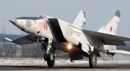 MiG-25: 運命が偶然に決定されたユニークな迎撃戦闘機