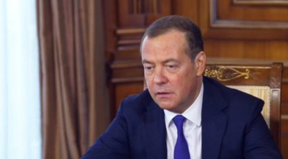 "가는 길에 묵시록의 기병": Medvedev는 서방이 우크라이나에 무기를 공급함으로써 핵 분쟁의 위협이 증가했다고 말했습니다.