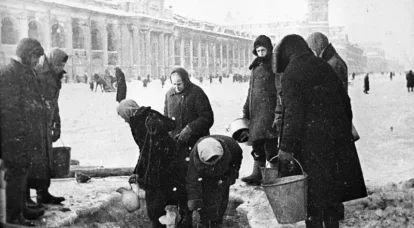 Der Historiker erklärte, warum im belagerten Leningrad eine Hungersnot ausbrach, als es eine Kommunikation über den Ladogasee gab