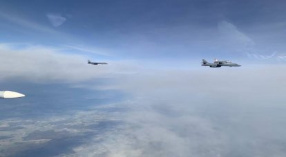 Les bombardiers stratégiques B-1B Lancer de l'US Air Force ont "élaboré la frappe" sous condition sur le groupe naval de la marine russe