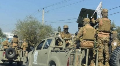 Талибы опровергли сообщения о передаче части брошенного американцами вооружения Пакистану
