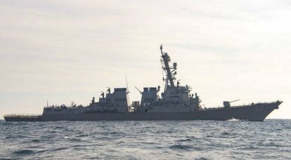 米海軍URO駆逐艦と英海軍偵察船が黒海に入港
