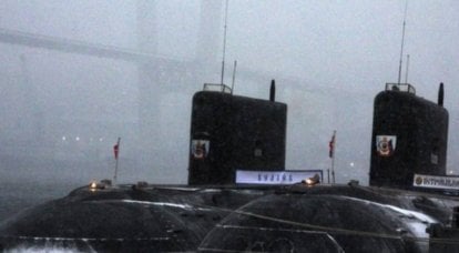 Corveta "Thundering" e submarinos "Petropavlovsk-Kamchatsky" e "Volkhov" chegaram a Vladivostok