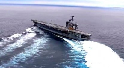 I piloti americani hanno filmato un'impressionante portaerei "alla deriva"