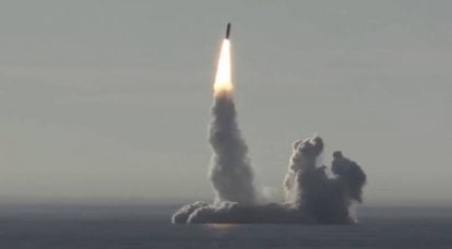 Подводный ракетоносец «Генералиссимус Суворов» поразил  цель на полигоне Кура баллистической ракетой «Булава»