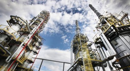 Глава украинского «Нафтогаза»: В стране остановили работу все нефтеперерабатывающие предприятия