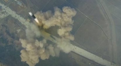 Запущенная военными КНДР баллистическая ракета средней дальности пролетела над Японией