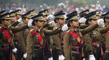 Indische Frauen haben eine Karriere bei den Streitkräften des Landes