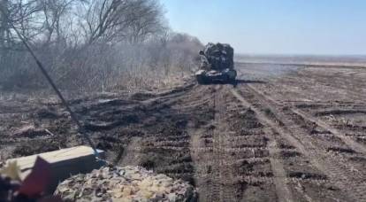 A Ukrainian expert predicts “very difficult” weeks in the town of Chasov Yar, which is being stormed by Russian troops.