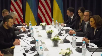 Zelenszkij azt mondta, hogy Ukrajna nem tekintheti stratégiai partnernek az Egyesült Államokat, ha leállítják a segítségnyújtást