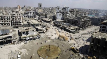 A retirada dos militantes de sua última fortaleza em Homs começou