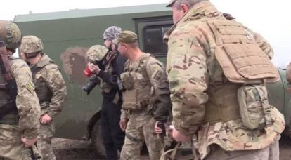 우크라이나 군대의 위장 : 구급차의 최전선 탄약